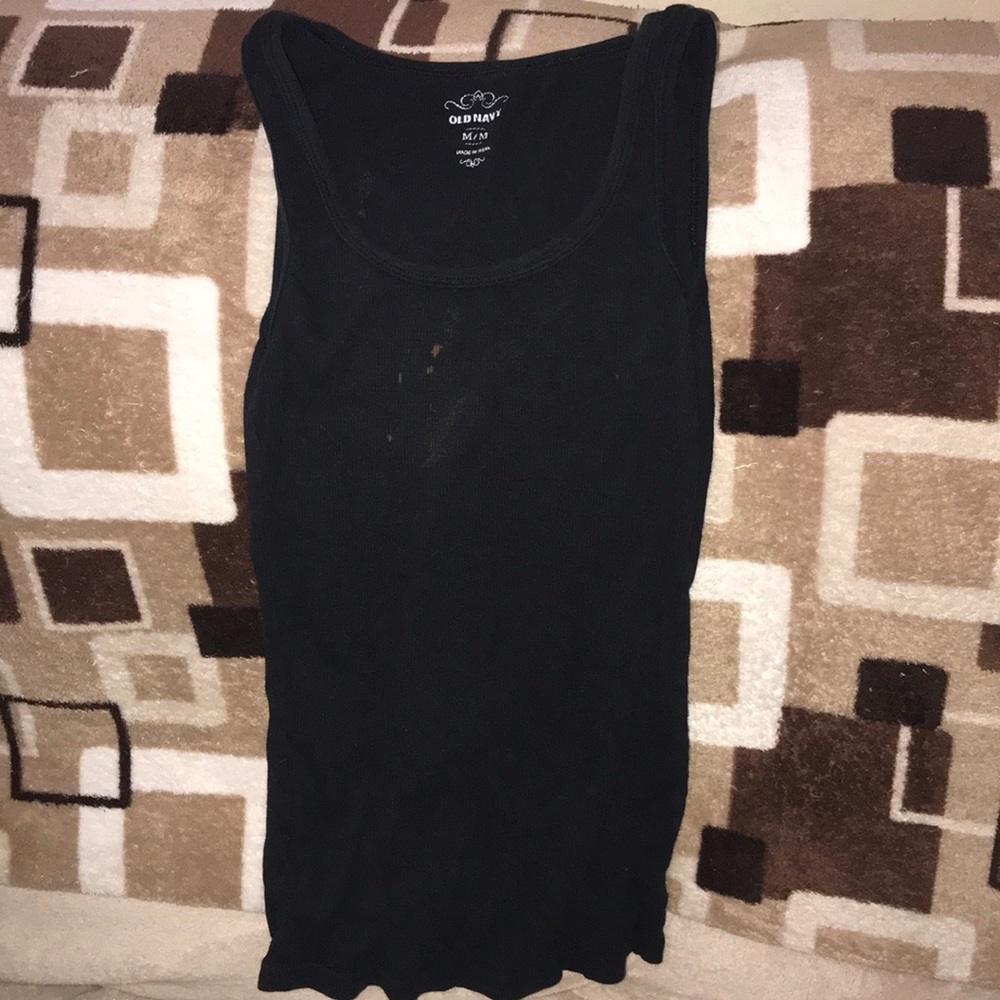 Old navy medium black tank top stained 💕